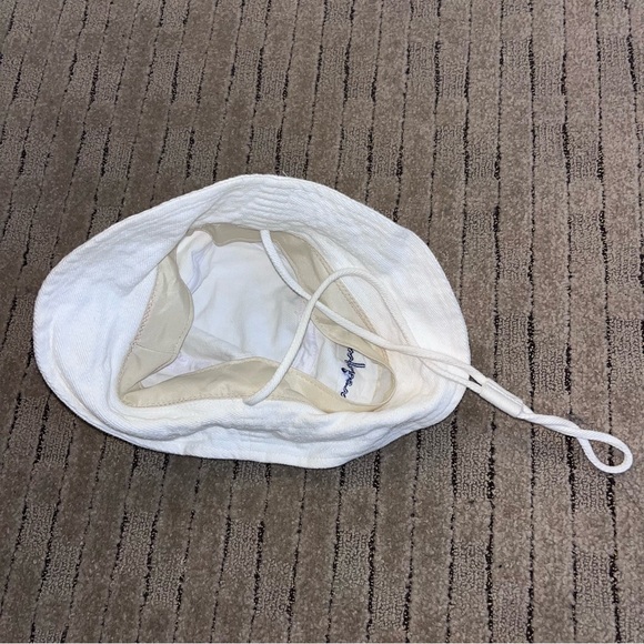 Champion Classic White Bucket Hat - Picture 4 of 5